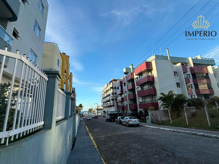 774 - Apto 03 quartos a 140m da praia de Bombas
