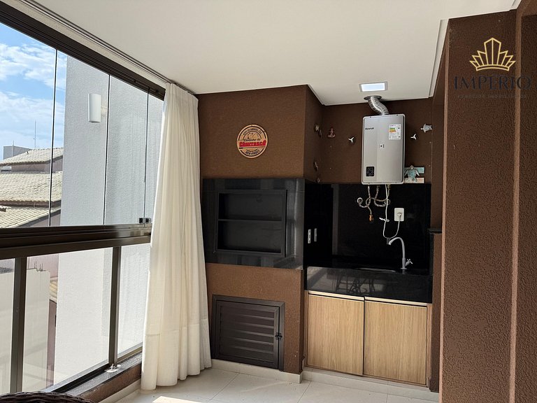 002E - Apartamento a poucos metros do Mar