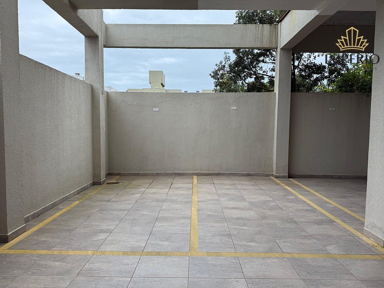 777 - Ampla Cobertura na Praia Central